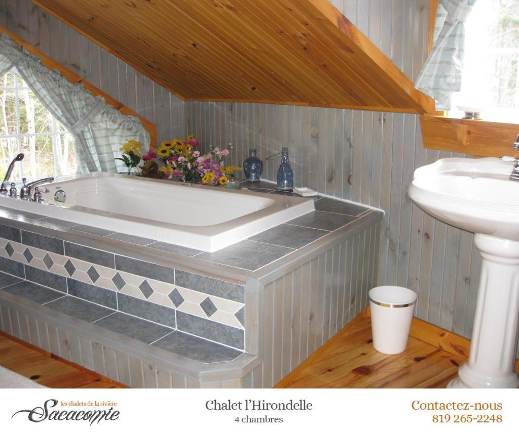Willa Chalets De La Riviere Sacacomie Saint-Alexis-des-Monts Zewnętrze zdjęcie