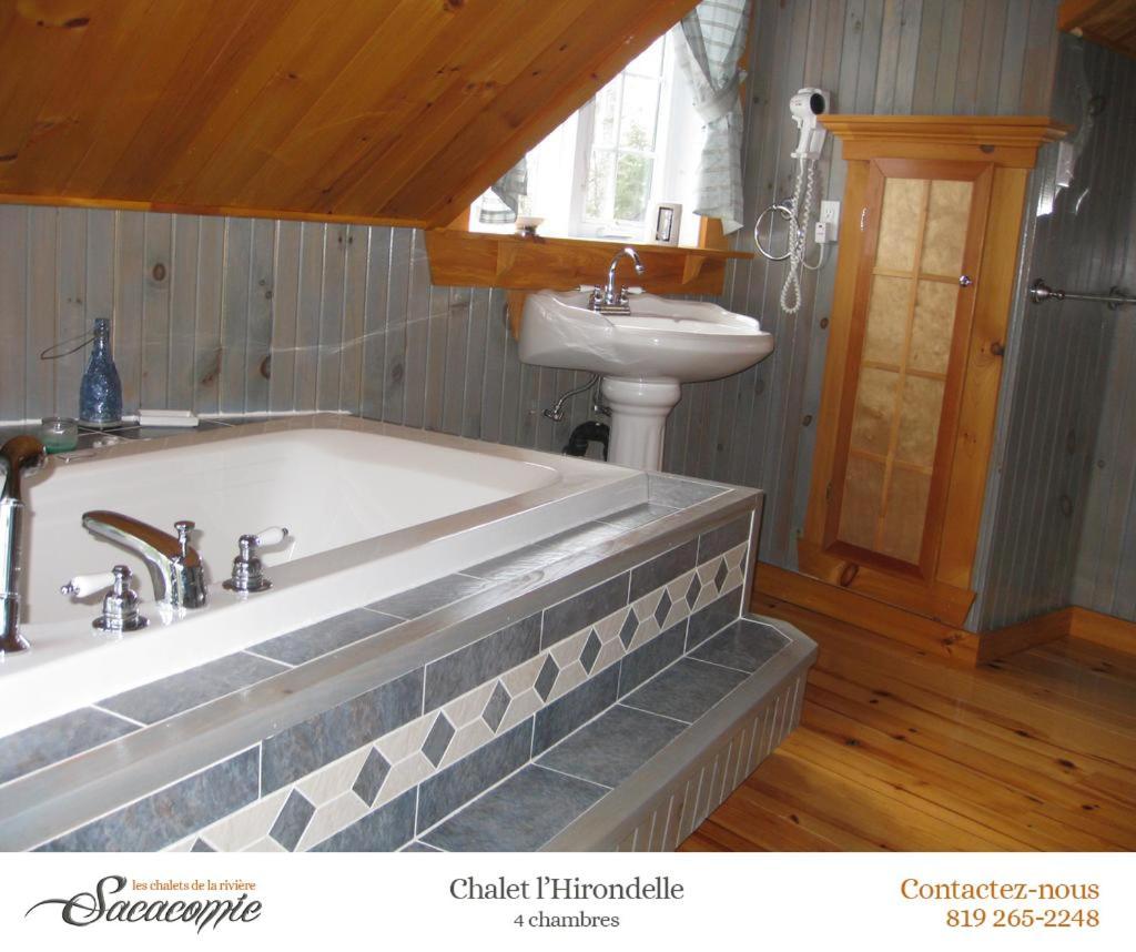 Willa Chalets De La Riviere Sacacomie Saint-Alexis-des-Monts Zewnętrze zdjęcie