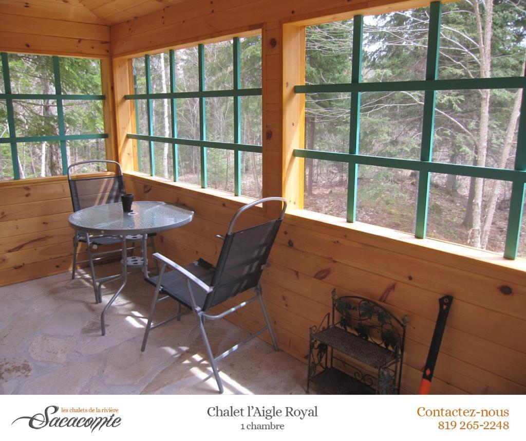 Willa Chalets De La Riviere Sacacomie Saint-Alexis-des-Monts Zewnętrze zdjęcie